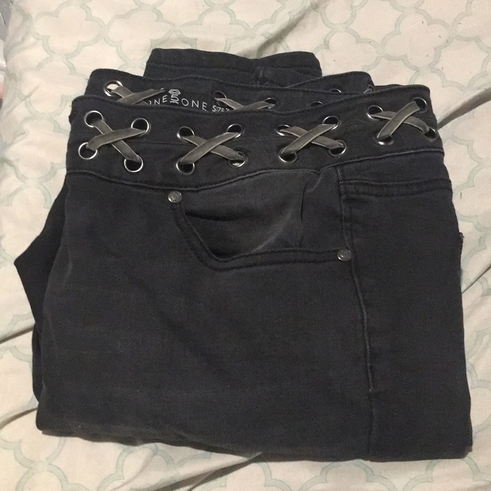 Dark grey jeans w/ waist band detail